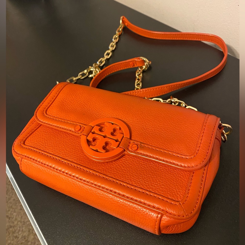Small Tory Burch crossbody